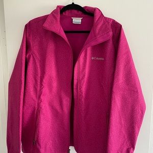 Pink Columbia jacket for women, size le